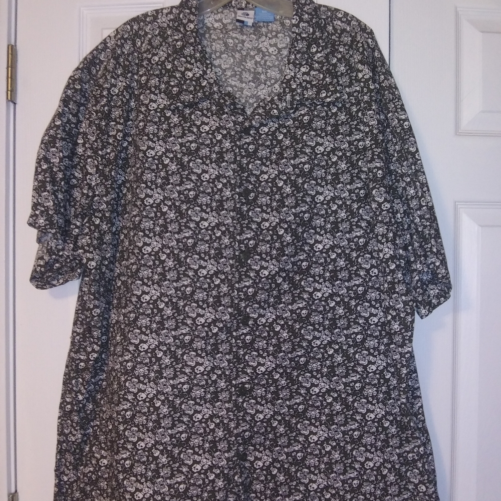 Mens Gray Skull Patterned Button Down